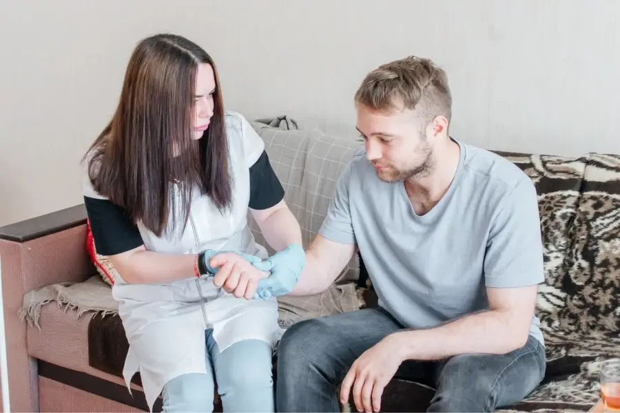 Нарколог на дом в Назарово: быстро, недорого
